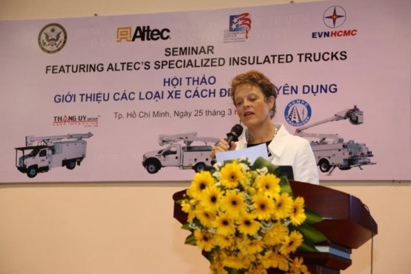 The workshop introduces the ALTEC specialized insulated vehicle